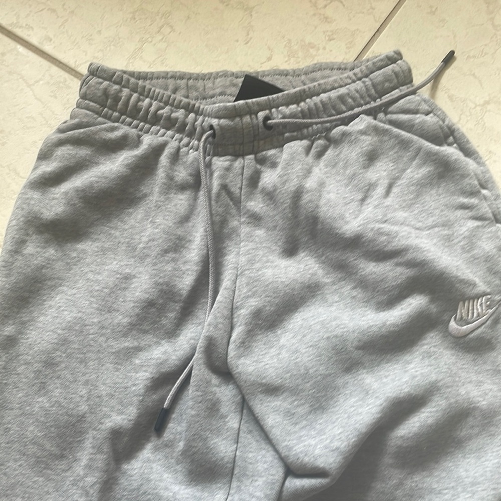 Nike women’s sweatpants